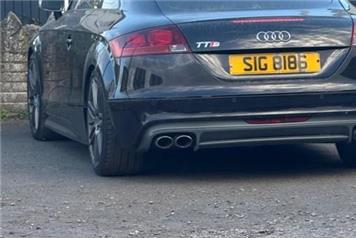 ABANDONED VEHICLE - SIG 8186